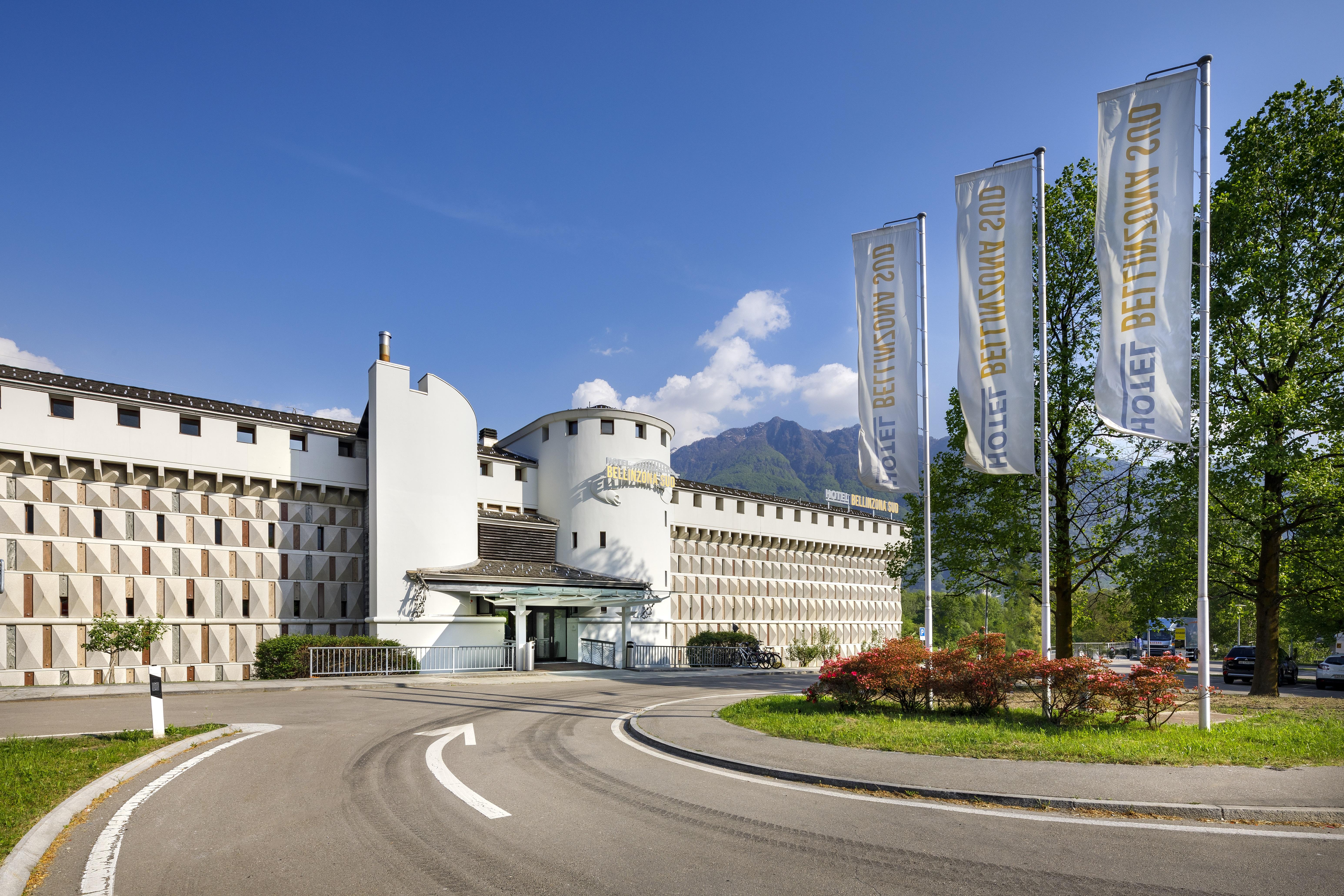 Hotel Bellinzona Sud Swiss Quality Monte Carasso Bagian luar foto