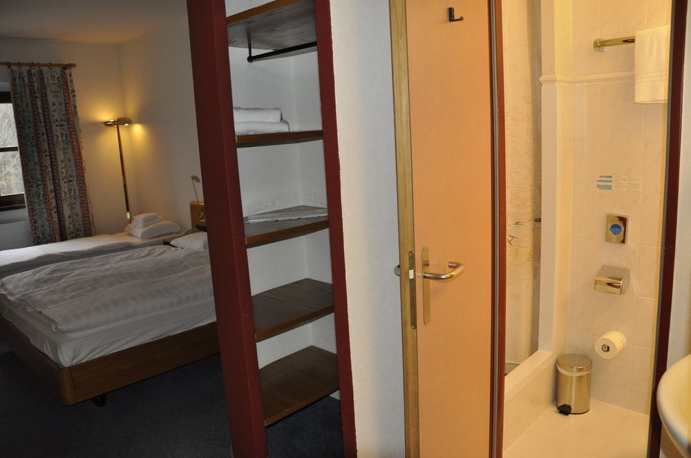 Hotel Bellinzona Sud Swiss Quality Monte Carasso Bagian luar foto